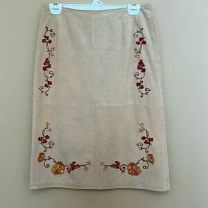 Beautiful real suede pencil skirt. Fully lined with beautiful embroidery.
